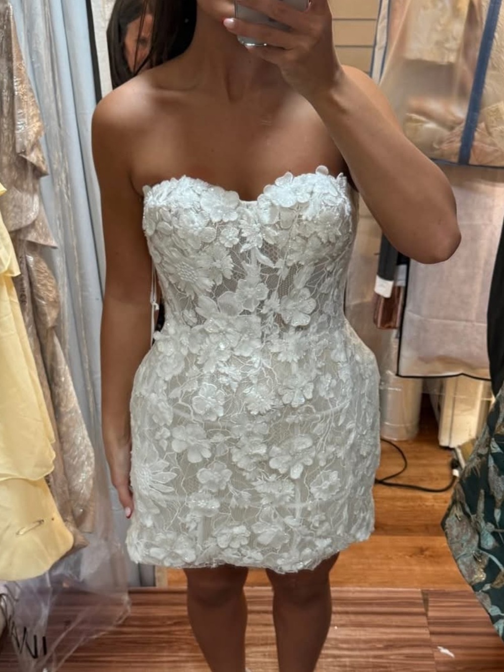 Bridal Strapless White Floral Lace Short Dress 🤍